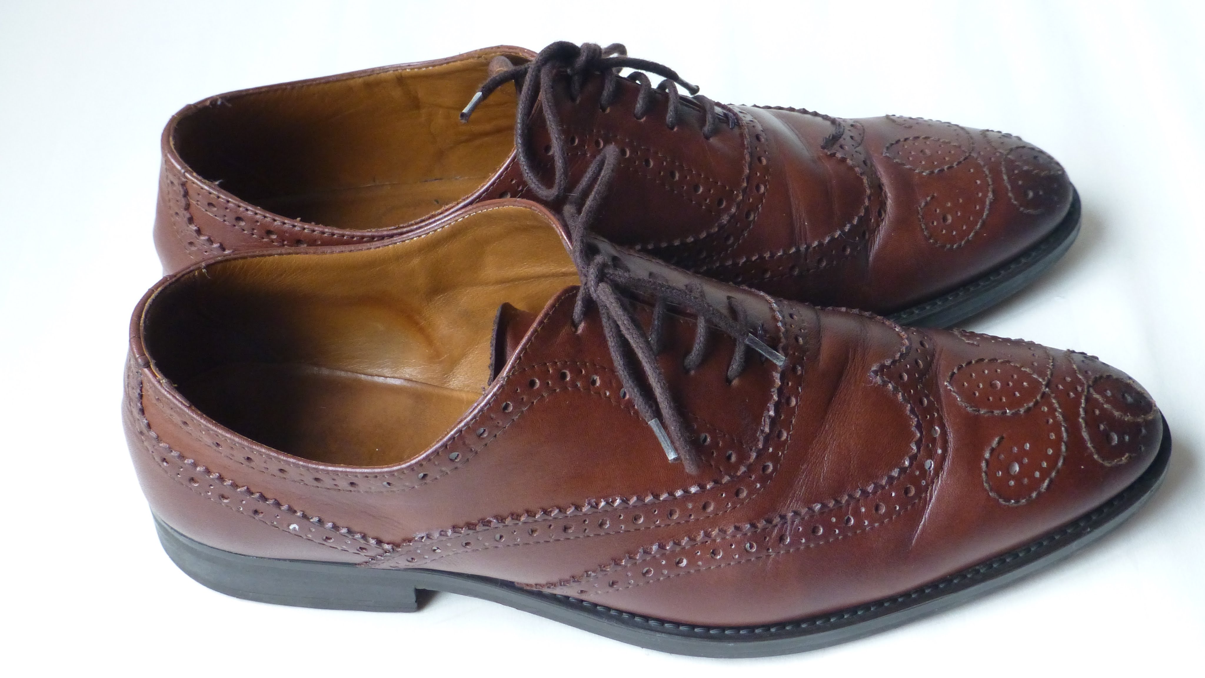 How to Clean Water Stains from Leather Shoes